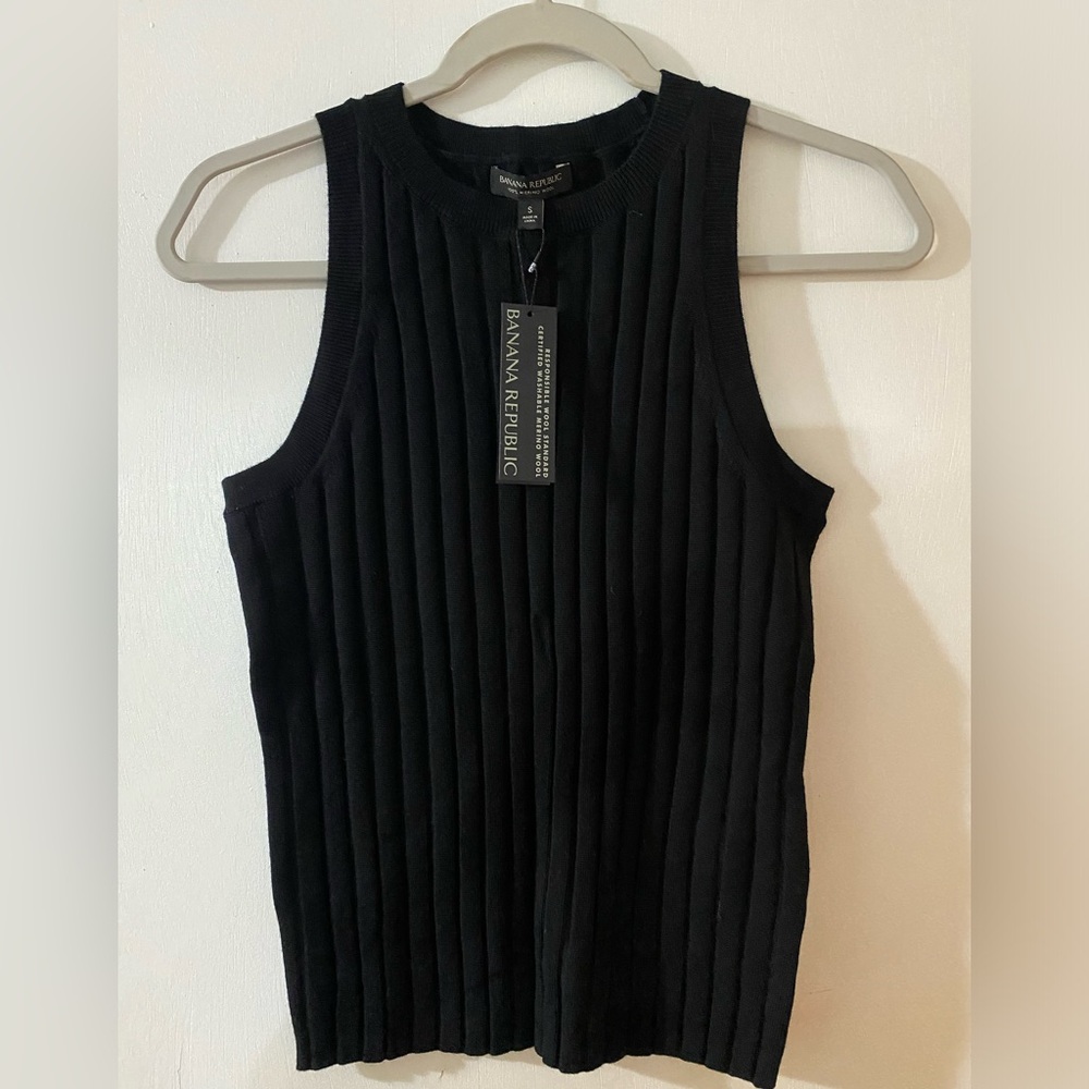 Banana Republic ladies ribbed sleeveless top